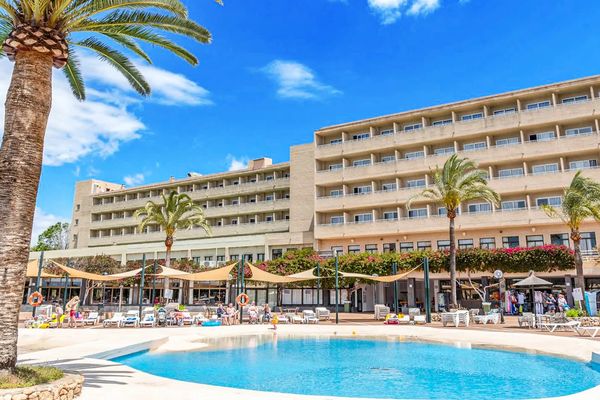 Club Cala Romani