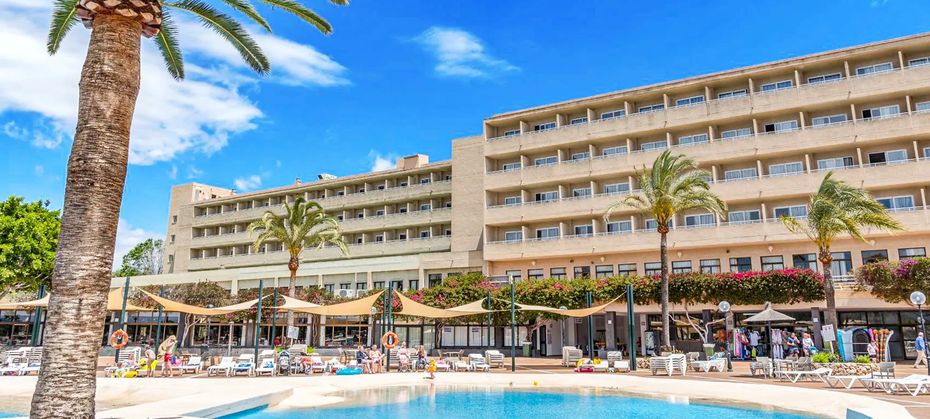 Club Cala Romani