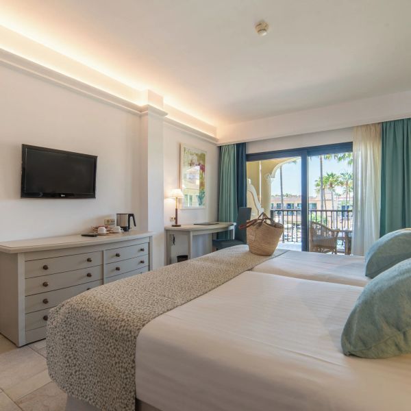 CM Mallorca Palace (ex. Sentido Mallorca Palace) — Sa Coma, Hiszpania