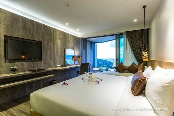 Crest Resort & Pool Villa