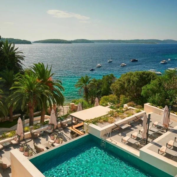 Moeesy, Blue & Green Oasis (Hvar)