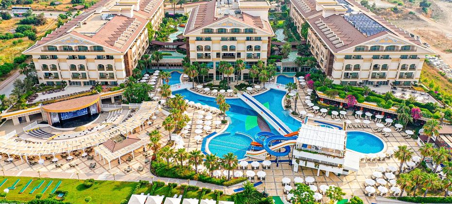 Crystal Palace Luxury Resort & SPA