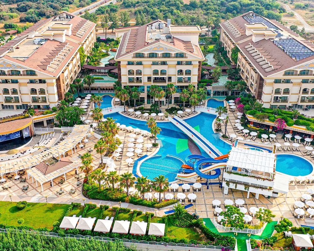 Crystal Palace Luxury Resort & SPA