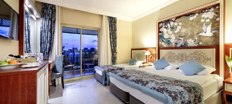 Crystal Paraiso Aqua Collection