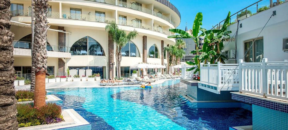 Crystal Prestige Pearl Collection