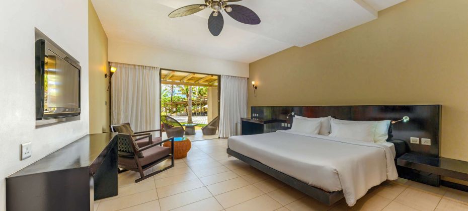 Crystals Beach Resort Belle Mare
