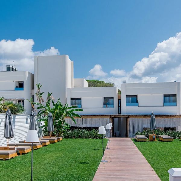 Cumeja Beach — Baia Domizia, Włochy