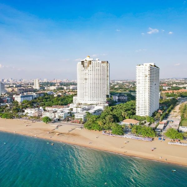 D Varee Jomtien Beach