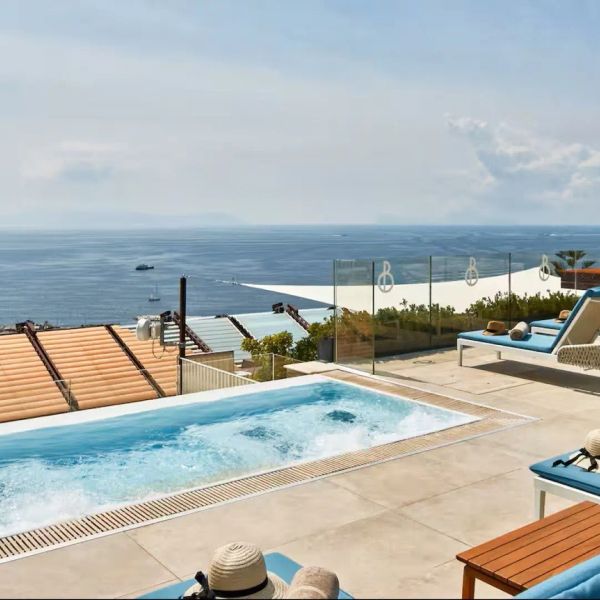 De Bonart Naples, Curio Collection By Hilton (ex. Britannique) — Neapol, Włochy