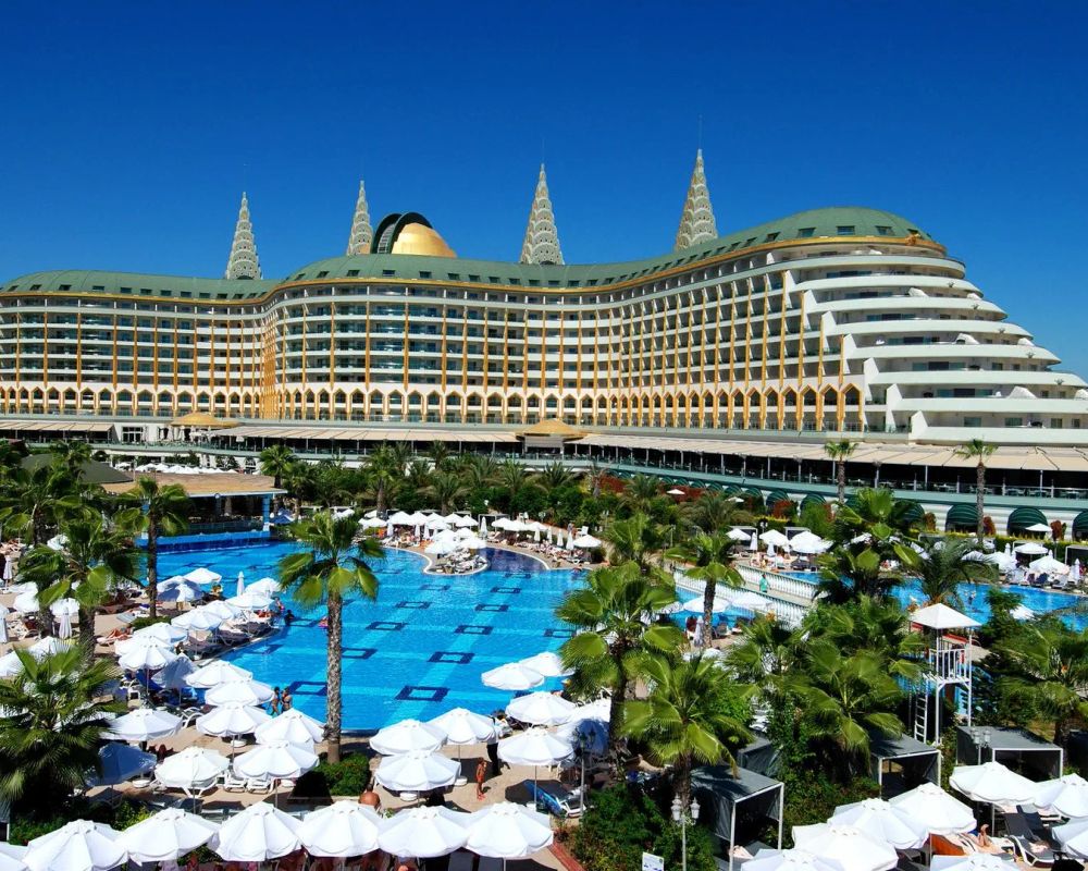 Delphin Imperial Lara