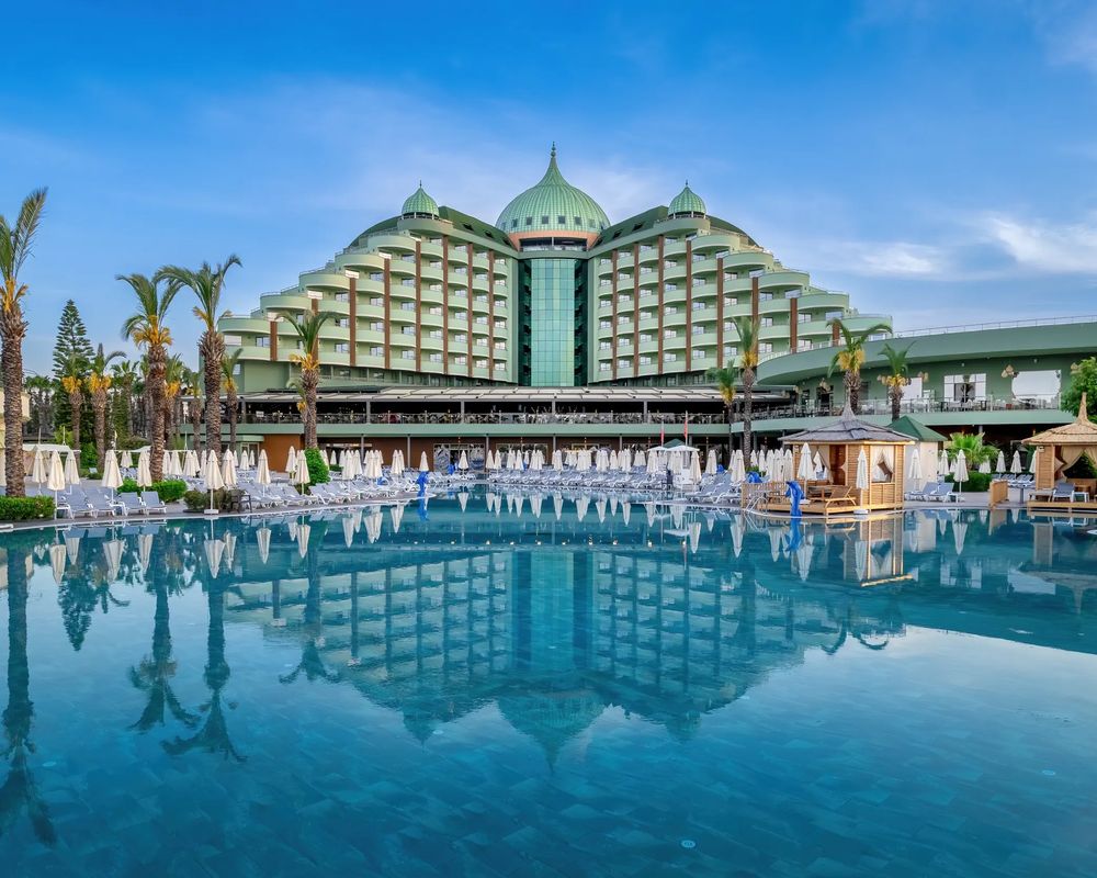 Delphin Palace