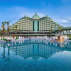 Delphin Palace