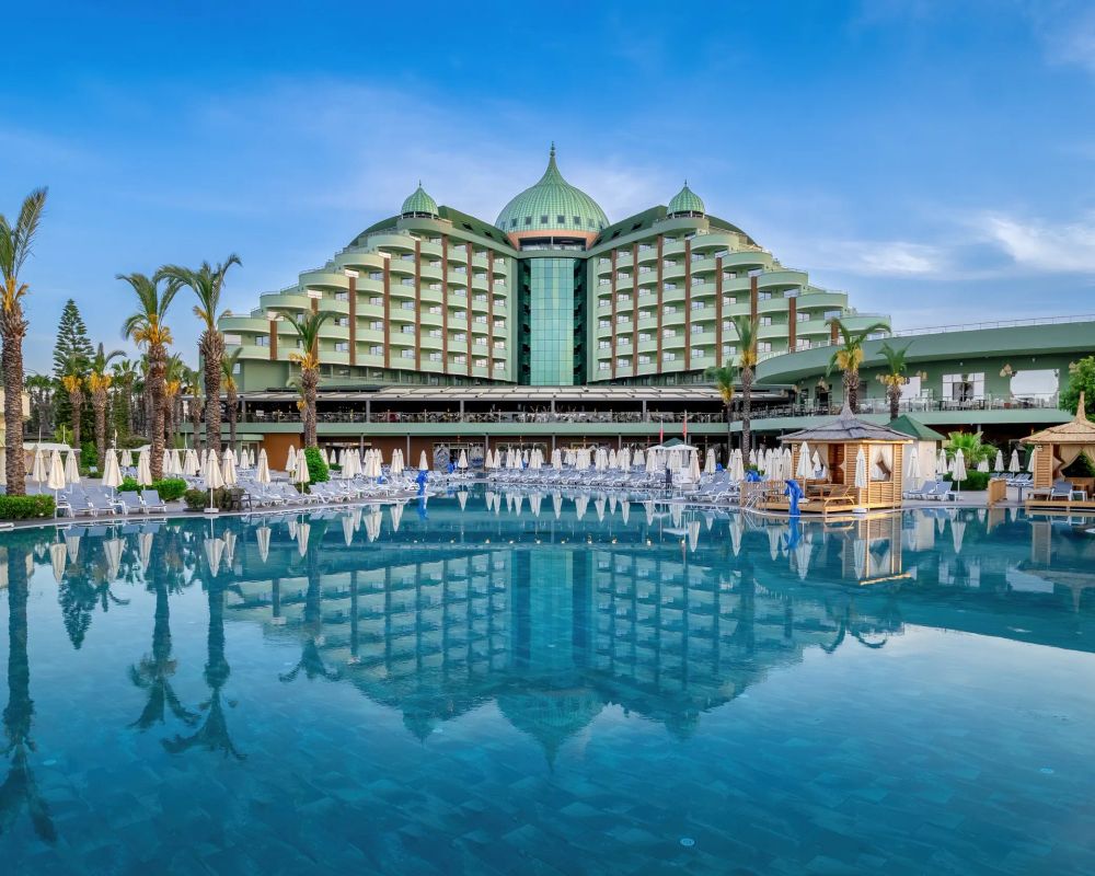 Delphin Palace