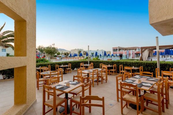 Dessole Dolphin Bay Resort