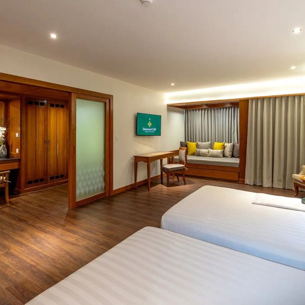 Diamond Cliff Resort & Spa — Patong, Tajlandia