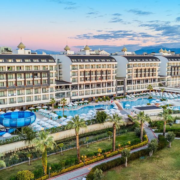 Diamond De Luxe ( Colakli)