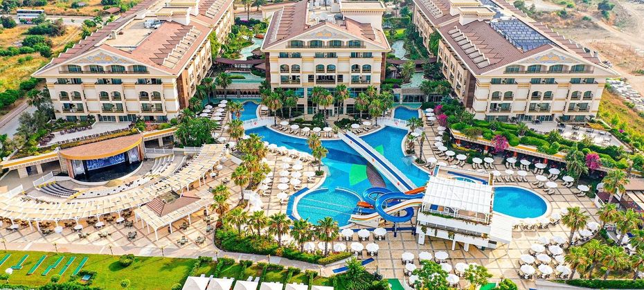 Crystal Palace Luxury Resort & SPA