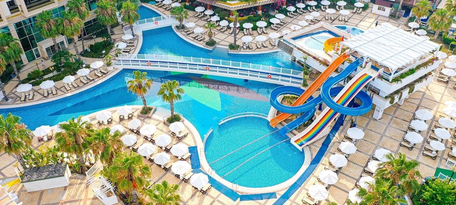 Crystal Palace Luxury Resort & SPA