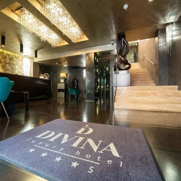Divina Luxury (ex. Berg Luxury) — Rzym, Włochy