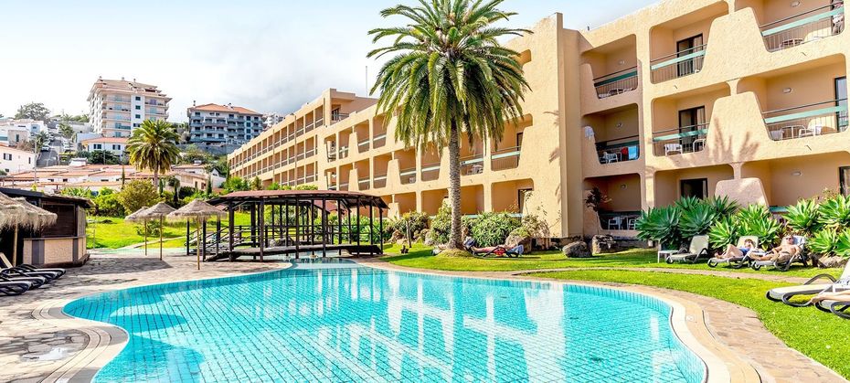 Dom Pedro Garajau Apartment & Nature