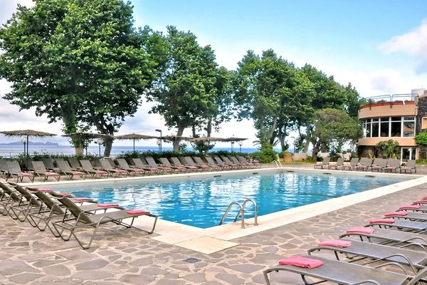 Dom Pedro Madeira Ocean Beach