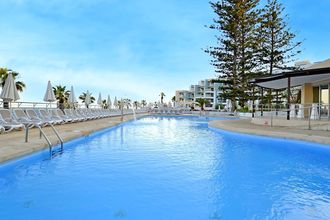 Doubletree By Hilton Malta ex Dolmen Resort