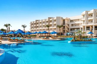 Doubletree by Hilton Sharks Bay