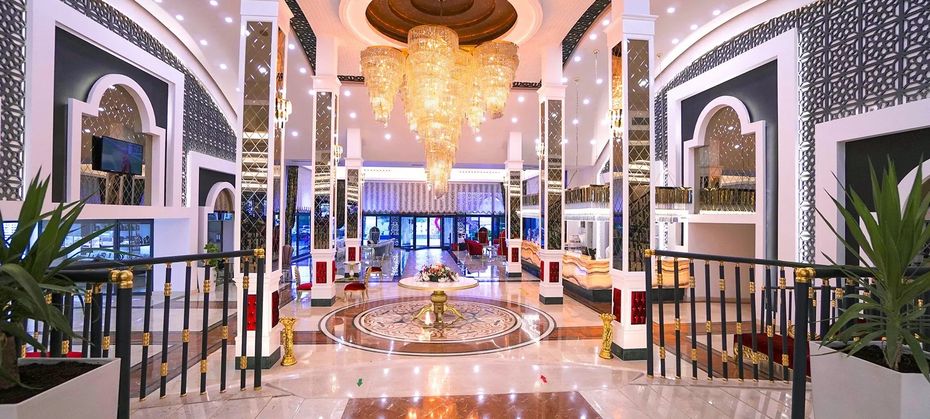 Dream World Palace