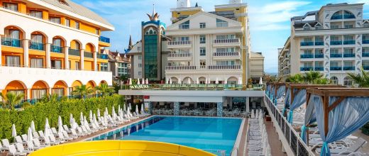 Dream World Resort & Spa (Side)