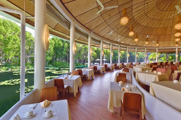 Dreamland - The Unique Sea & Lake Resort