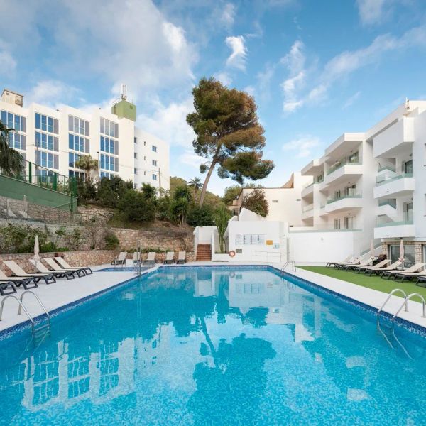 El Pinar — Cala Llonga, Hiszpania