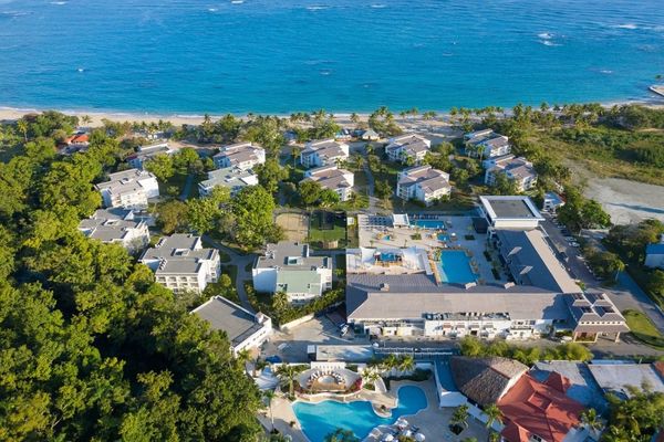 Emotions Playa Dorada