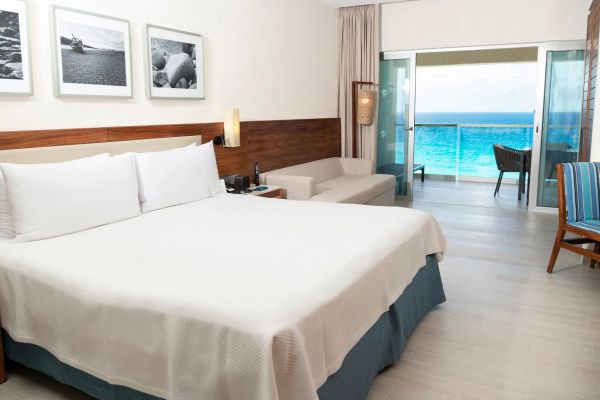Emporio Cancun
