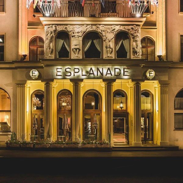 Esplanade Prague — Praga, Czechy