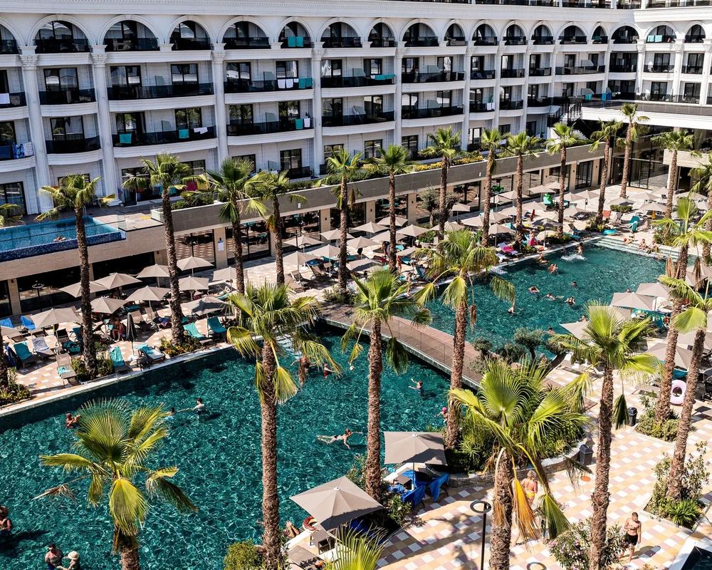 Fafa Aqua Palace