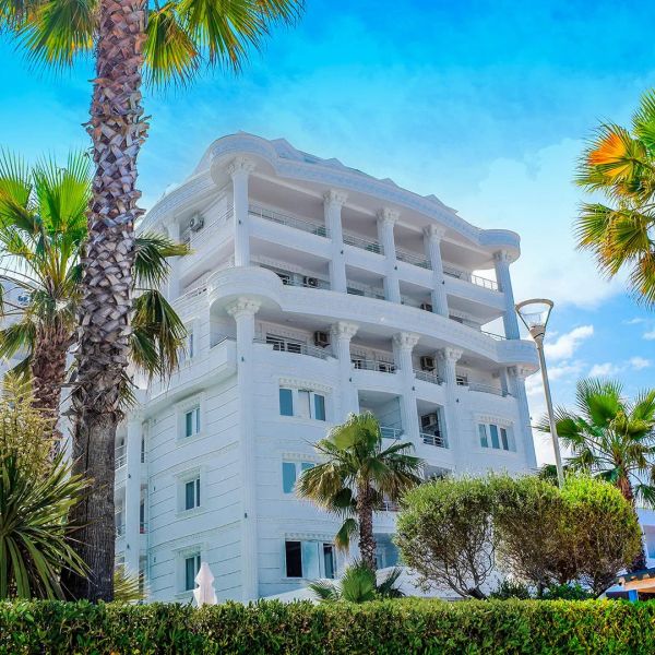 Fafa Mel Holiday — Golem, Albania