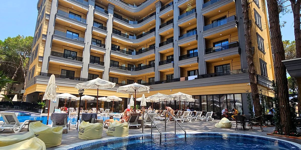 Albania na 7 dni w czerwcu: 5⋆ hotel od 2 099 zł