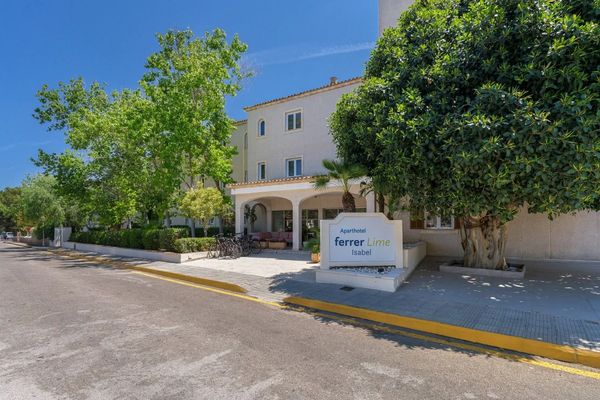 Caprice Isabel Aparthotel