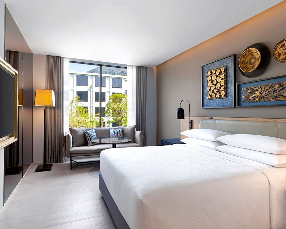 Four Points by Sheraton Phuket Patong Beach Resort