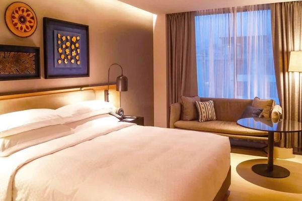 Four Points by Sheraton Phuket Patong Beach Resort