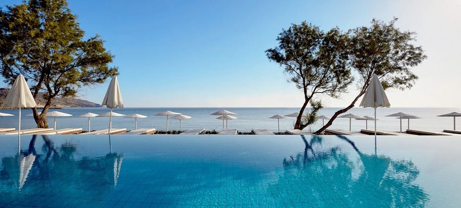 Giannoulis Grand Bay Beach Resort