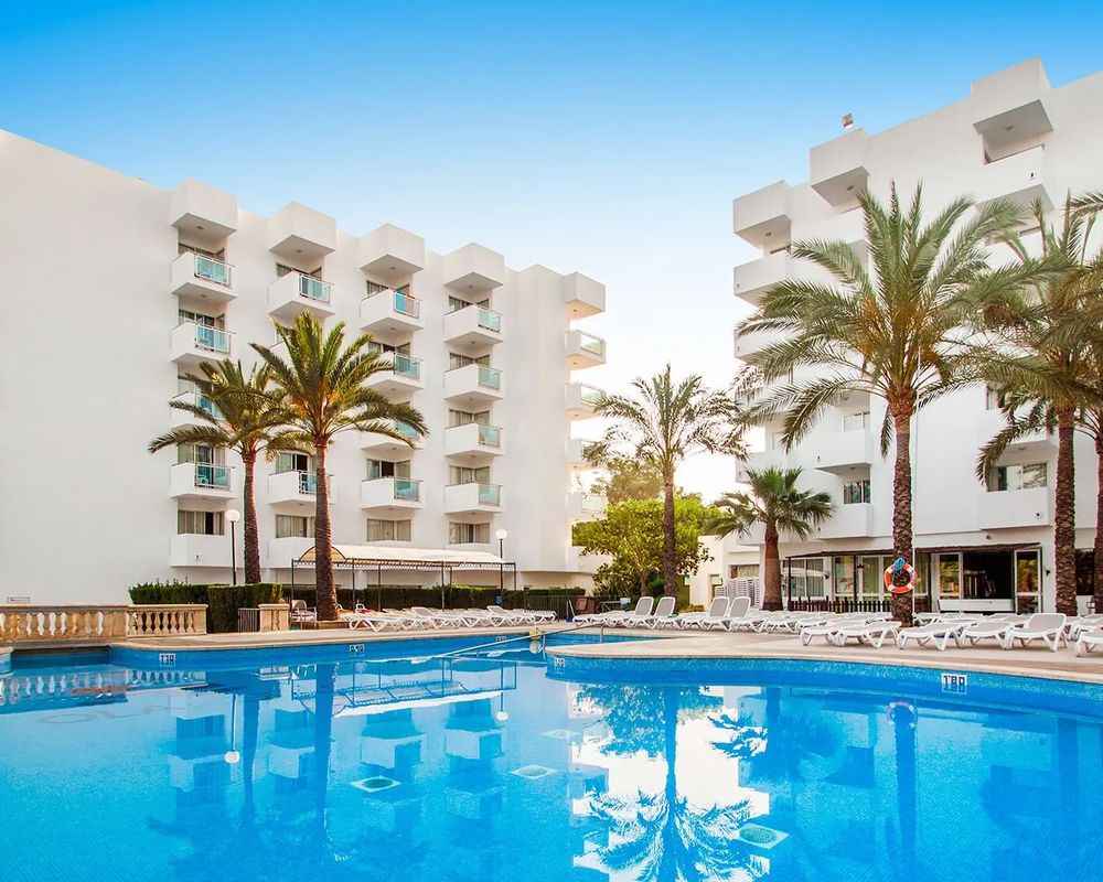 Globales Maioris (ex. Ola Club Maioris)