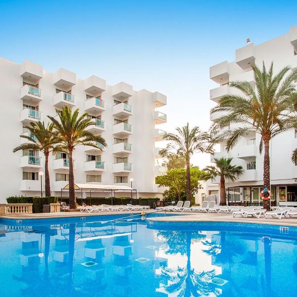 Globales Maioris (ex. Ola Club Maioris)