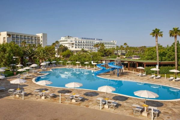 Gran Serena Hotel