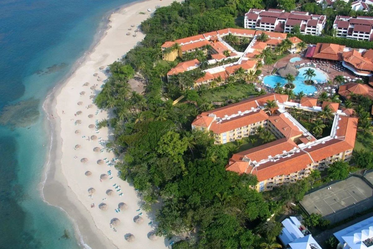 Puerto Plata (7 dni) w Gran Ventana Beach Resort z Berlin (AI)