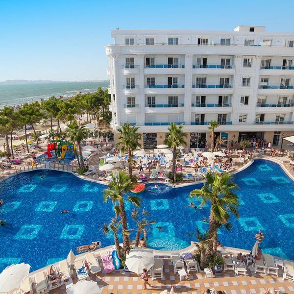 Grand Blue Fafa — Golem, Albania