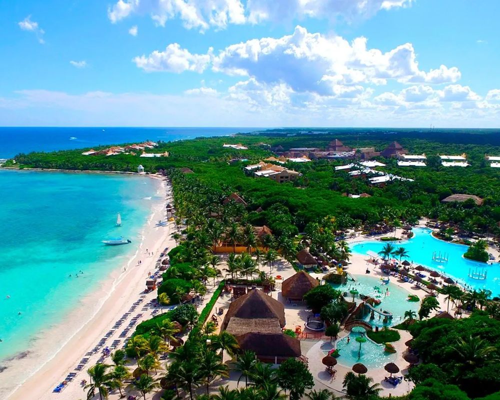 Grand Palladium White Sand Resort