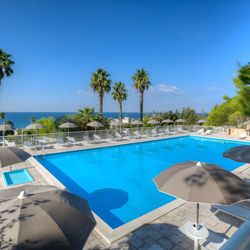 Grand Riviera