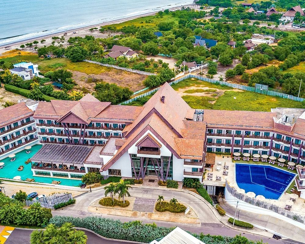 Grand Sirenis Karmairi