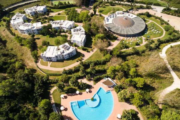 Gusmay Resort